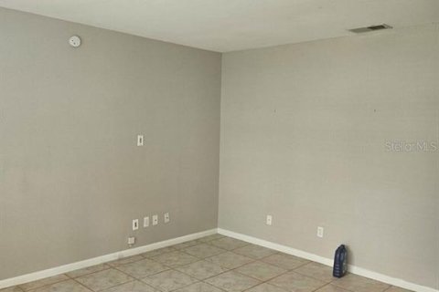 Villa ou maison à vendre à Tampa, Floride: 3 chambres, 117.8 m2 № 2416485 - photo 4