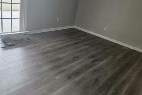 Villa ou maison à vendre à Tampa, Floride: 3 chambres, 117.8 m2 № 2416485 - photo 7