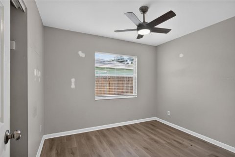Villa ou maison à vendre à Tampa, Floride: 3 chambres, 117.8 m2 № 2416485 - photo 17
