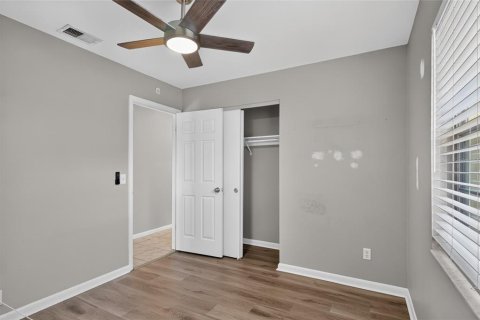 Villa ou maison à vendre à Tampa, Floride: 3 chambres, 117.8 m2 № 2416485 - photo 18