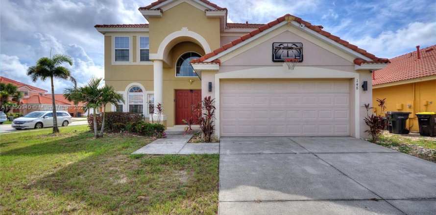House in Davenport, Florida 5 bedrooms № 1855232