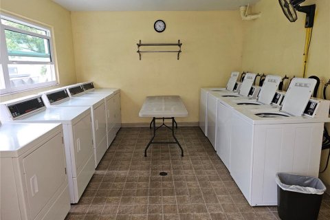 Снять в аренду кондоминиум в Сент-Пит-Бич, Флорида 5 комнат, 124.02м2, № 1792742 - фото 16