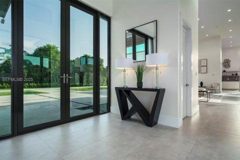 Casa en venta en Plantation, Florida, 8 dormitorios, 485.97 m2 № 1994447 - foto 19