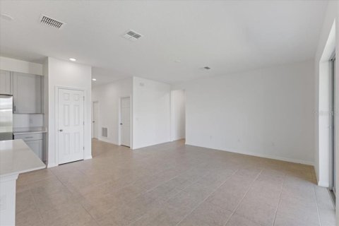 House in Haines City, Florida 3 bedrooms, 154.4 sq.m. № 1687863 - photo 12