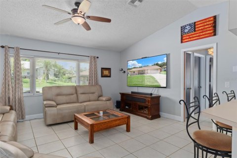 House in Inverness, Florida 3 bedrooms, 132.66 sq.m. № 1838835 - photo 3