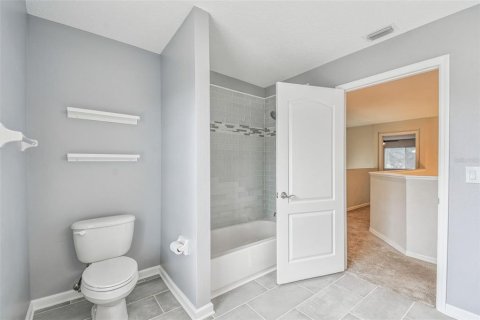 House in Tampa, Florida 5 bedrooms, 322.74 sq.m. № 1885284 - photo 24