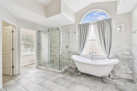 House in Tampa, Florida 5 bedrooms, 322.74 sq.m. № 1885284 - photo 17
