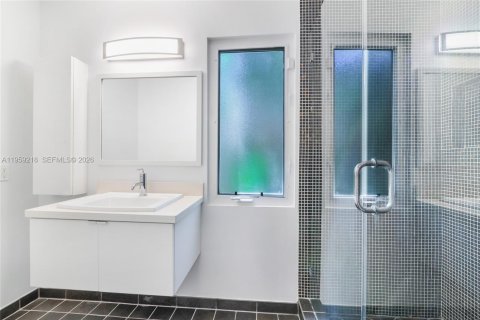 Villa ou maison à louer à Golden Beach, Floride: 4 chambres, 209.59 m2 № 2025100 - photo 14