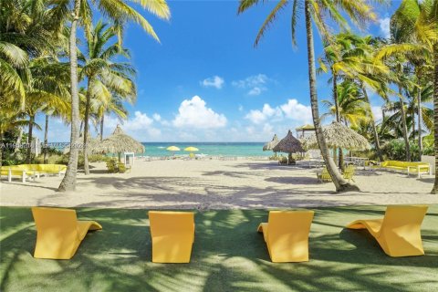 Villa ou maison à louer à Golden Beach, Floride: 4 chambres, 209.59 m2 № 2025100 - photo 24