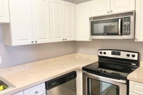 Condominio en alquiler en Maitland, Florida, 1 dormitorio, 51.1 m2 № 1881212 - foto 3