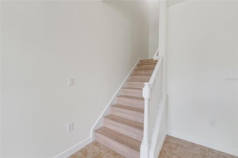 House in Davenport, Florida 5 bedrooms, 286.05 sq.m. № 1905930 - photo 12