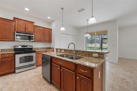 House in Davenport, Florida 5 bedrooms, 286.05 sq.m. № 1905930 - photo 4