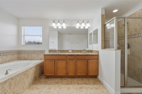House in Davenport, Florida 5 bedrooms, 286.05 sq.m. № 1905930 - photo 19
