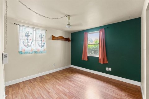 Купить виллу или дом в Спринг-Хилл, Флорида 9 комнат, 95.22м2, № 2148701 - фото 7