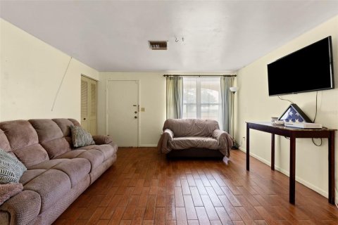 Купить виллу или дом в Спринг-Хилл, Флорида 9 комнат, 95.22м2, № 2148701 - фото 12