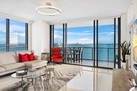 Copropriété à vendre à Miami, Floride: 3 chambres, 254.83 m2 № 1931029 - photo 9