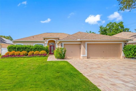 House in Valrico, Florida 4 bedrooms, 226.68 sq.m. № 1909940 - photo 2