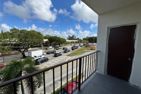 Снять в аренду квартиру в Майами, Флорида 1 спальня, 78.97м2, № 1957246 - фото 21