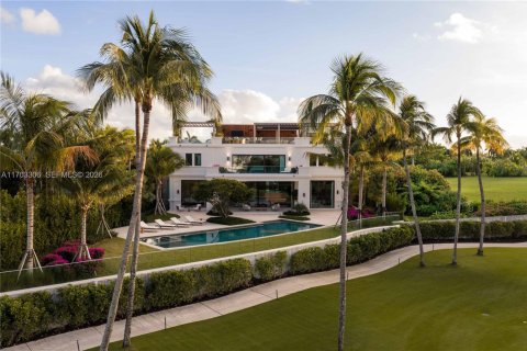Villa ou maison à vendre à Miami Beach, Floride: 7 chambres, 1158.49 m2 № 2270739 - photo 5