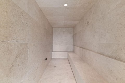 Villa ou maison à vendre à Miami Beach, Floride: 7 chambres, 1158.49 m2 № 2270739 - photo 25
