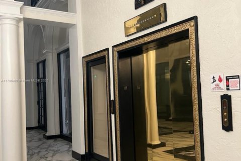 Propiedad comercial en venta en West Palm Beach, Florida № 1671157 - foto 24