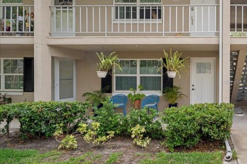 Condo in Winter Park, Florida, 1 bedroom  № 1684617 - photo 1