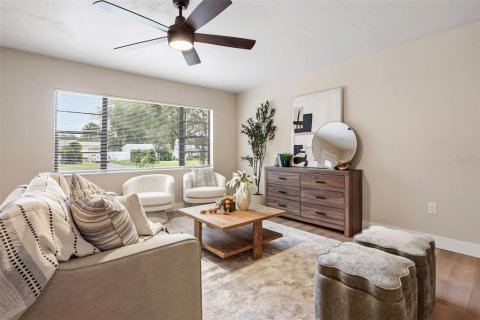 Casa en venta en Orlando, Florida, 4 dormitorios, 157.38 m2 № 2237242 - foto 2