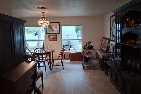 House in New Port Richey, Florida 3 bedrooms, 202.62 sq.m. № 2157371 - photo 19