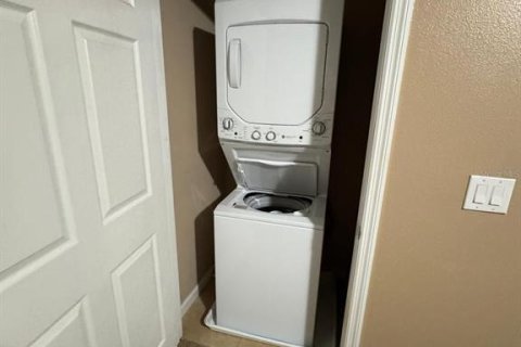Adosado en alquiler en Davenport, Florida, 3 dormitorios, 139.35 m2 № 2091396 - foto 9