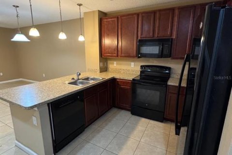 Adosado en alquiler en Davenport, Florida, 3 dormitorios, 139.35 m2 № 2091396 - foto 6