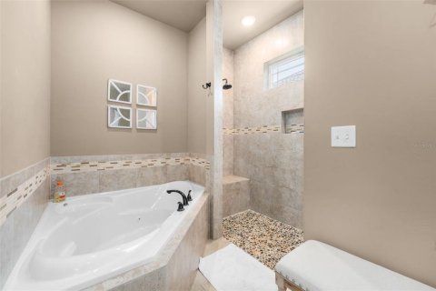 Casa en alquiler en Newberry, Florida, 4 dormitorios, 195 m2 № 2219009 - foto 17