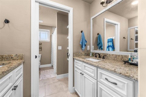 Casa en alquiler en Newberry, Florida, 4 dormitorios, 195 m2 № 2219009 - foto 16