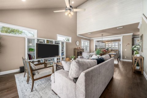 Casa en alquiler en Newberry, Florida, 4 dormitorios, 195 m2 № 2219009 - foto 7