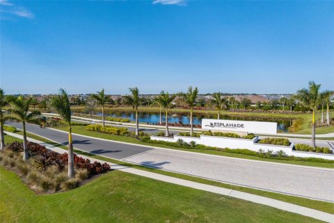 Villa ou maison à vendre à Bradenton, Floride: 2 chambres, 156.91 m2 № 2416626 - photo 3