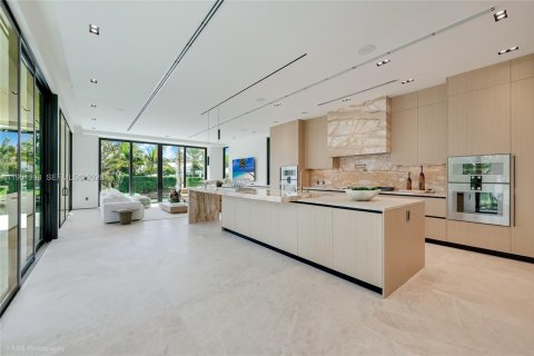 Купить виллу или дом в Майами, Флорида 6 спален, 503.62м2, № 1955486 - фото 15