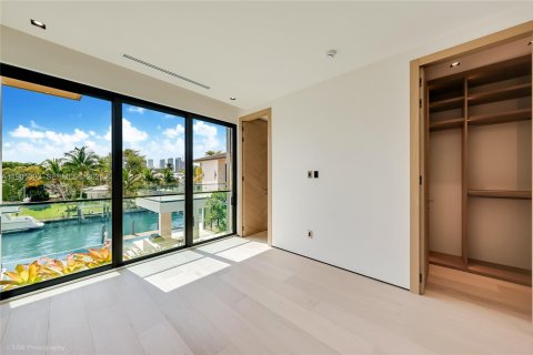 Купить виллу или дом в Майами, Флорида 6 спален, 503.62м2, № 1955486 - фото 24