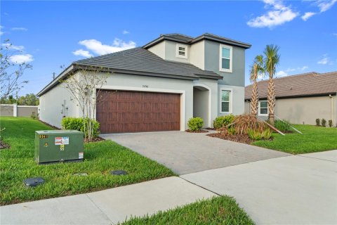 House in San Antonio, Florida 3 bedrooms, 219.81 sq.m. № 2095938