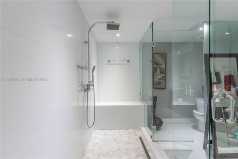 Купить кондоминиум в Санни-Айлс-Бич, Флорида 2 спальни, 175.21м2, № 2054461 - фото 16