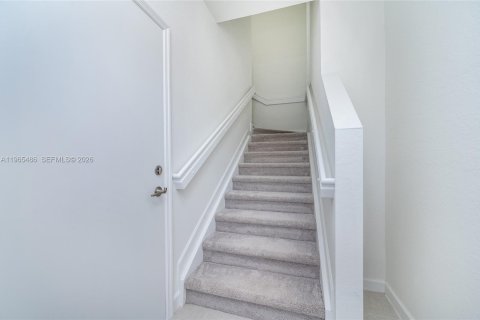 Touwnhouse à louer à Miami, Floride: 3 chambres, 183.48 m2 № 2027040 - photo 7
