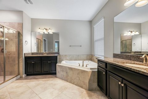 House in BELMONT in Ruskin, Florida 5 bedrooms, 356.19 sq.m. № 2279890 - photo 19