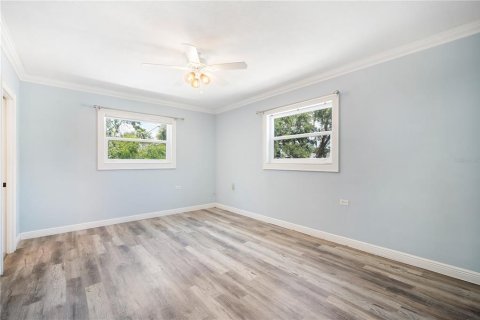 Condo in Saint Petersburg, Florida, 2 bedrooms  № 1906832 - photo 14