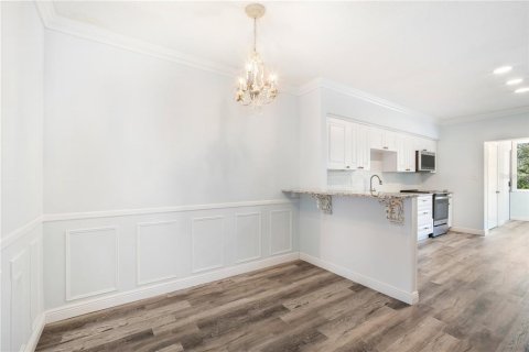 Condo in Saint Petersburg, Florida, 2 bedrooms  № 1906832 - photo 17
