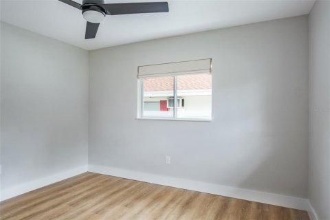Villa ou maison à louer à Clearwater, Floride: 2 chambres, 88.26 m2 № 2427490 - photo 24
