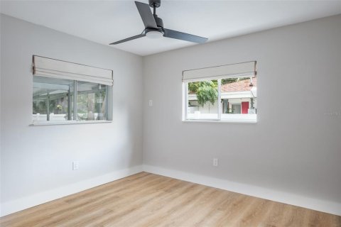 Villa ou maison à louer à Clearwater, Floride: 2 chambres, 88.26 m2 № 2427490 - photo 27