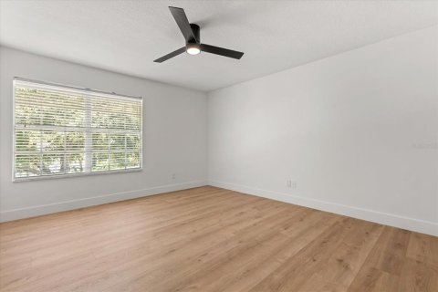House in Oakland, Florida 5 bedrooms, 346.34 sq.m. № 1826954 - photo 26