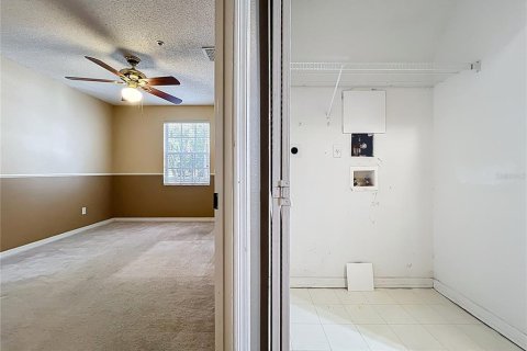 Condominio en venta en Apopka, Florida, 3 dormitorios, 104.89 m2 № 1868961 - foto 2
