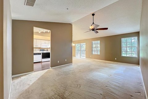 Condominio en venta en Apopka, Florida, 3 dormitorios, 104.89 m2 № 1868961 - foto 21