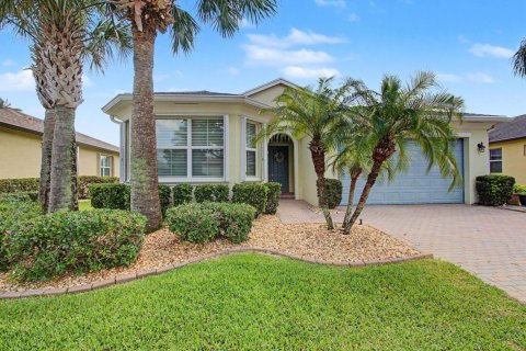 Casa en Port St. Lucie, Florida 3 dormitorios, 206.89 m2 № 2244816