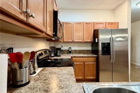 Townhouse in Cutler Bay, Florida 3 bedrooms, 166.02 sq.m. № 2010181 - photo 22