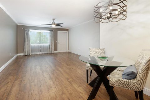 Condo in Saint Petersburg, Florida, 2 bedrooms  № 1740579 - photo 6
